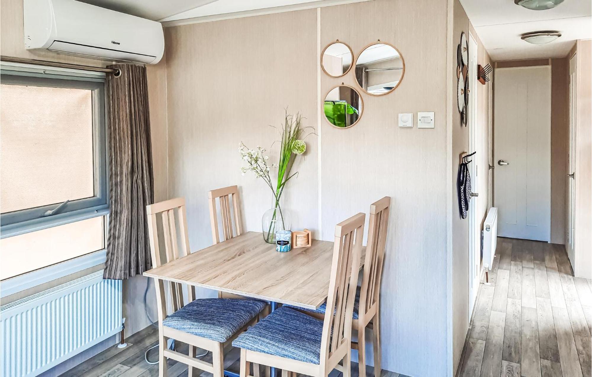 3 Bedroom Beautiful Home In Heinkenszand Kültér fotó